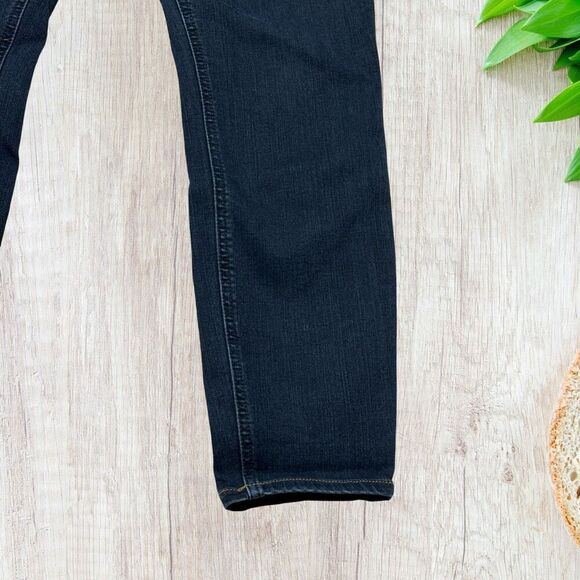 Torrid Womens Premium Bombshell Skinny Jeans Denim Size 18 SHORT - Picture 3 of 11